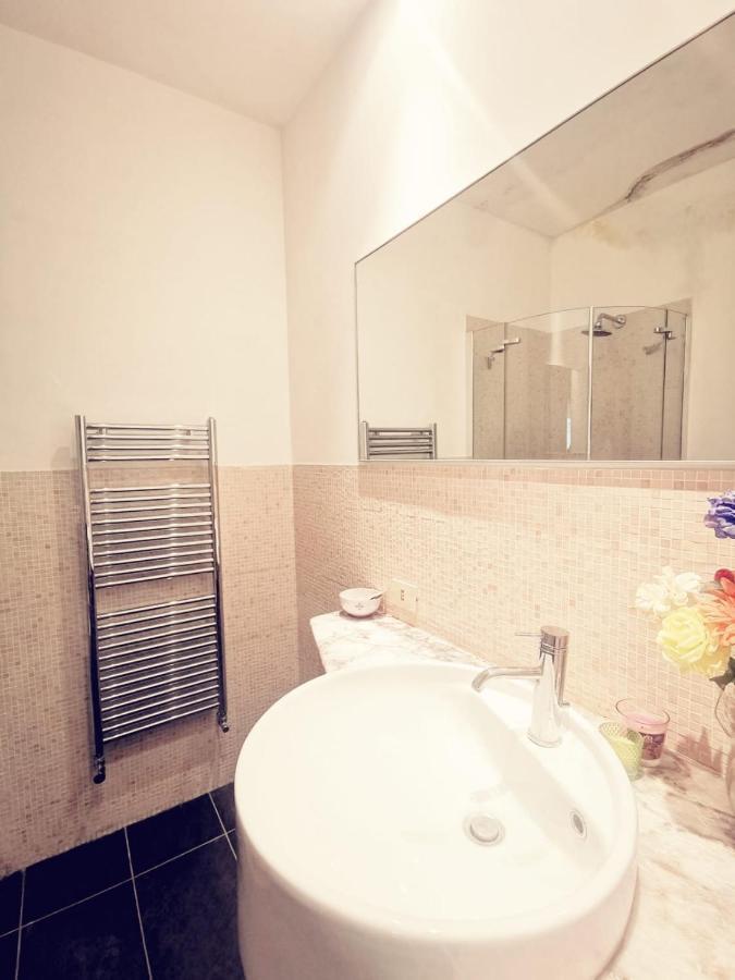 Cinema House 3*