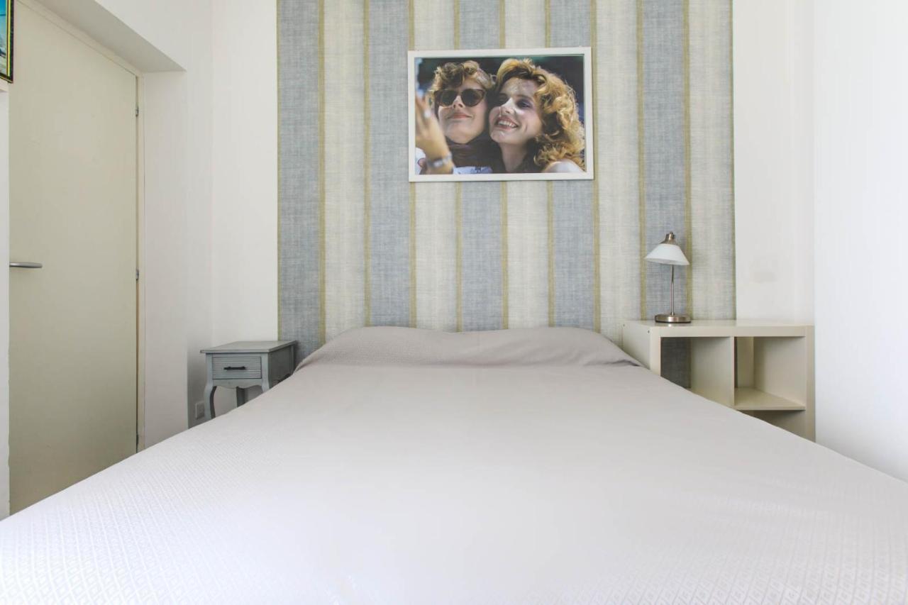 Bed & Breakfast Cinema House 3*